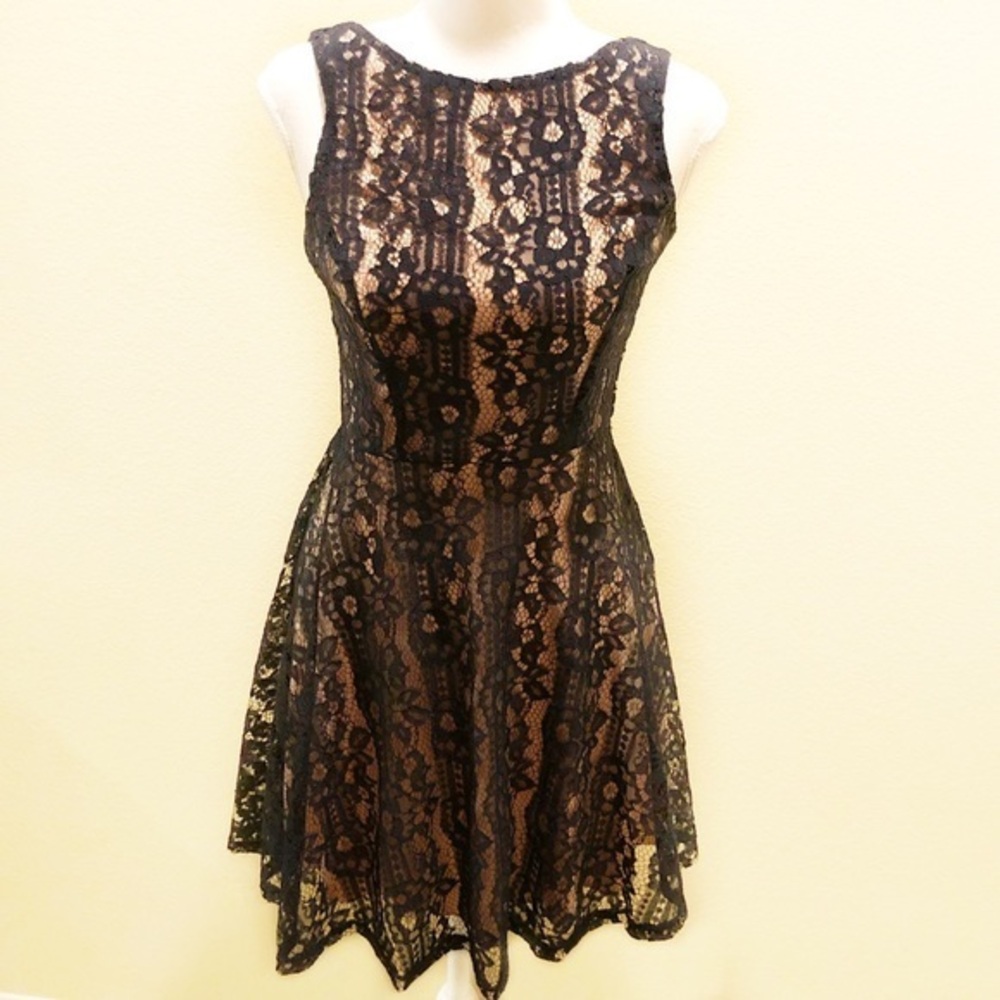 Speechless laced crochet black dress size XS or
